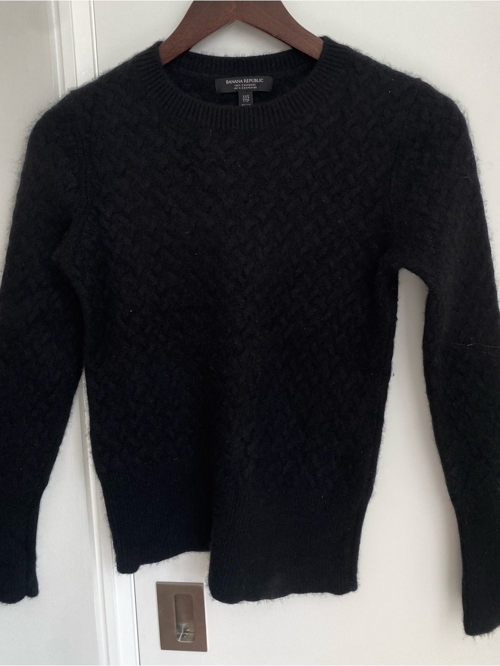 Banana Republic Black Textured 100% Cashmere Cable Crewneck Sweater